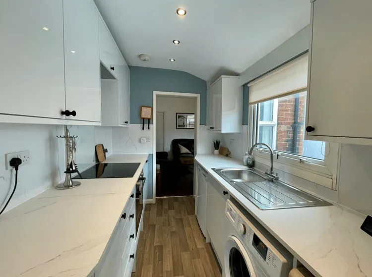 8 Harvey Street, Lincoln, Lincolnshire, LN1 1TE - Image 1